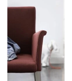 Fauteuil Avec Pieds En Bois PURE CLASSIC H47 PB +A Tissu Hip Hop Mobitec M21 -Grosfillex Magasin fauteuil avec pieds en bois pure classic h47 pb a tissu hip hop mobitec m21 1