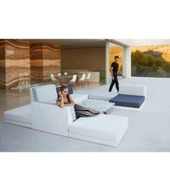 Chauffeuse De Jardin Version Haut PIXEL Vondom V4 -Grosfillex Magasin fauteuil de jardin pixel vondom v4 6